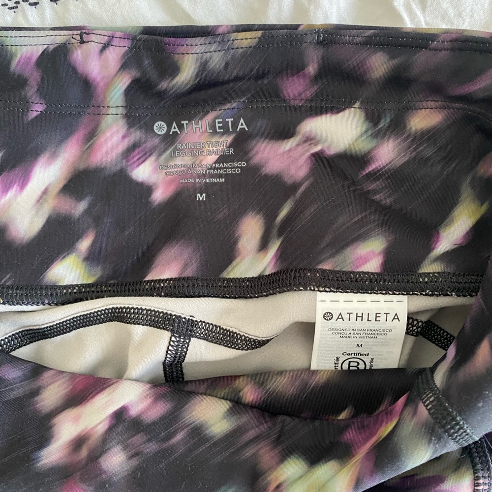 NWT Athleta Rainier Leggings Medium - Picture 5 of 5